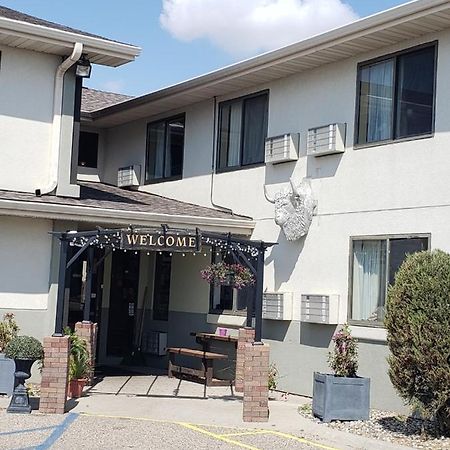 Bison Plains Lodge Moorhead المظهر الخارجي الصورة