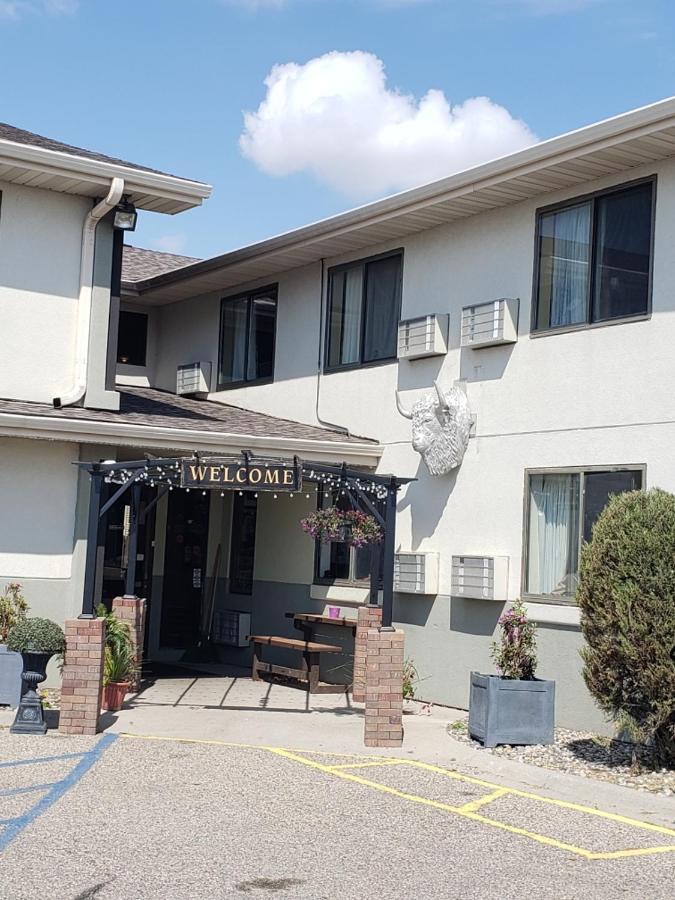 Bison Plains Lodge Moorhead المظهر الخارجي الصورة