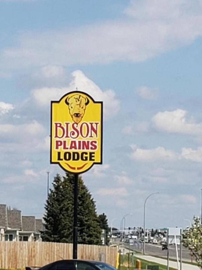 Bison Plains Lodge Moorhead المظهر الخارجي الصورة